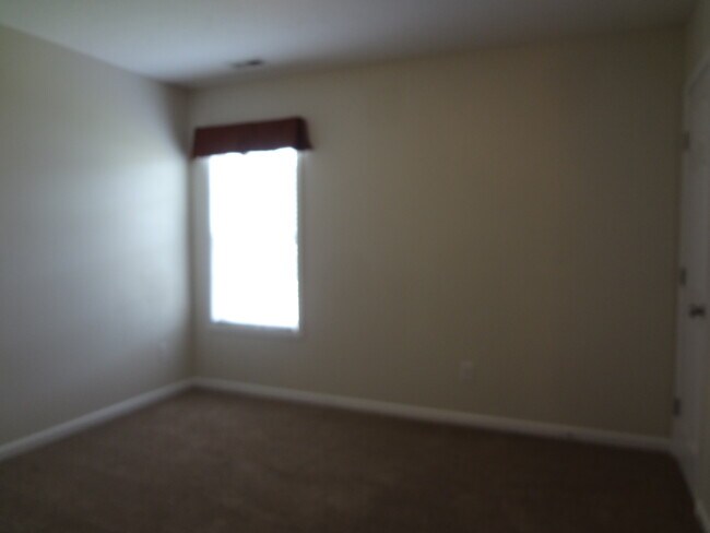 Building Photo - 101 Dorsett Ct