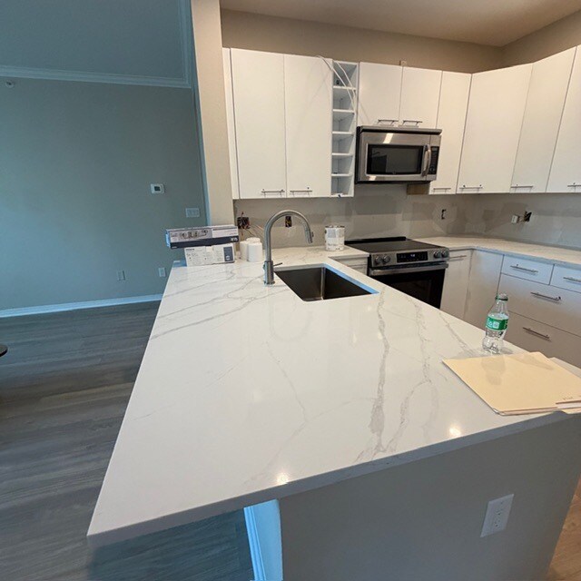 Building Photo - Daniels Landing Condos