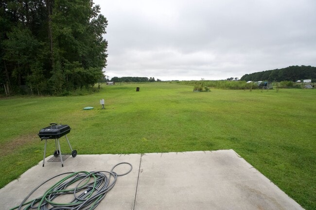 Building Photo - 2013 Belgrade-Swansboro Rd