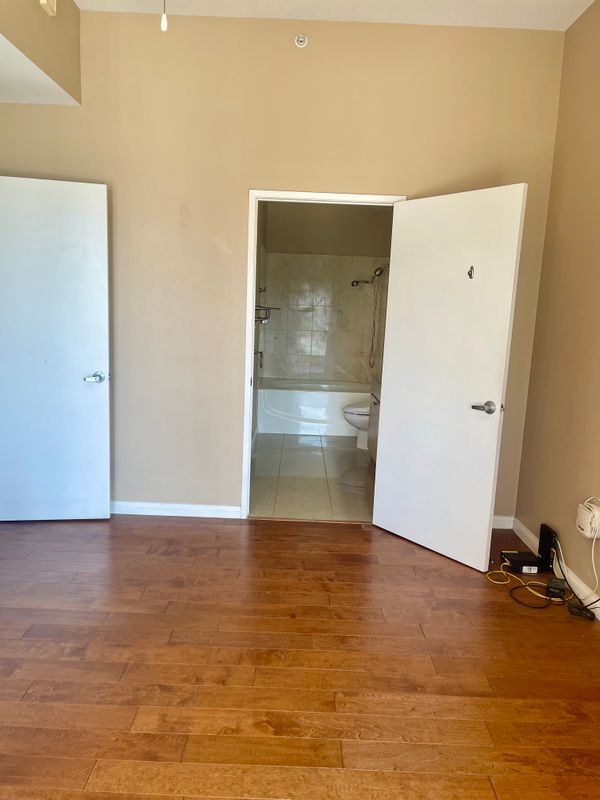 Building Photo - 388 E Ocean Blvd