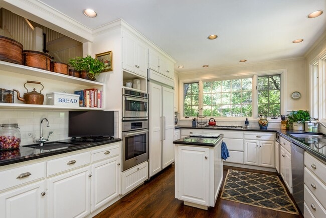 Building Photo - Vintage Craftsman Atherton Estate with Mod...