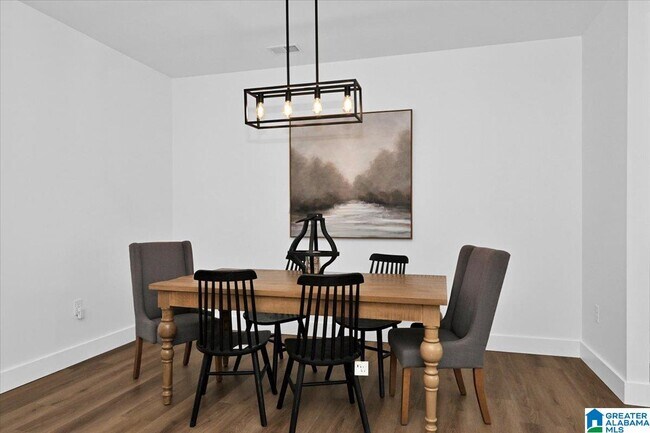 Building Photo - 304 GARDEN St