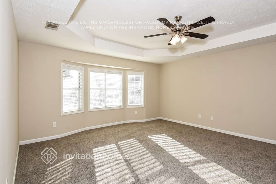 Building Photo - 2290 Castle Royale Dr