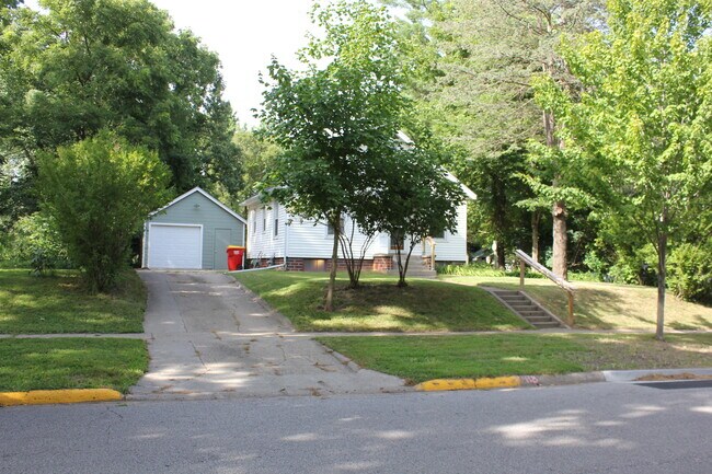 Building Photo - 2907 Arbor St