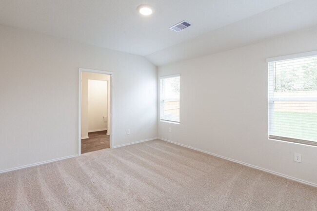 Building Photo - Harvest Creek Home Available for August Move-In!