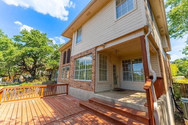 Building Photo - Spacious and stunning 4 bed 3.5 bath in Austin!!!