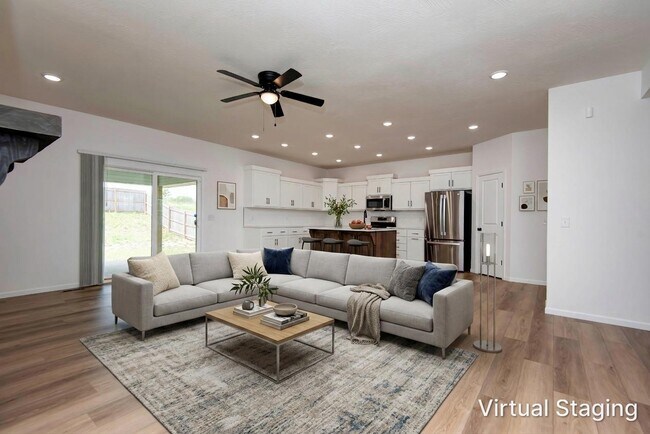 Building Photo - 2013 South St