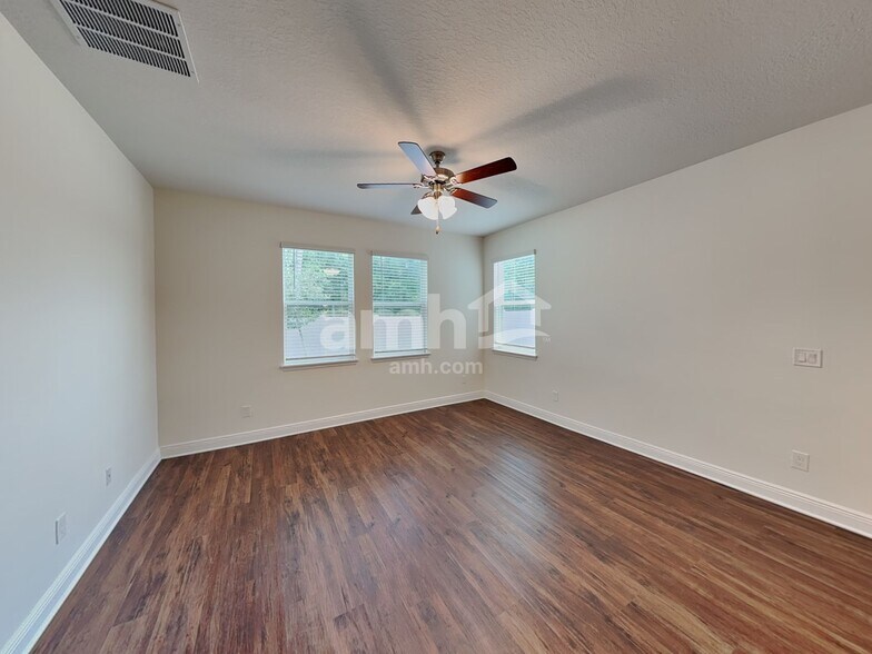 Building Photo - 2804 Ponds Trl