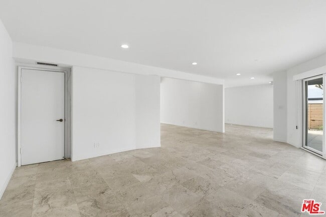 Building Photo - 18149 Wakecrest Dr