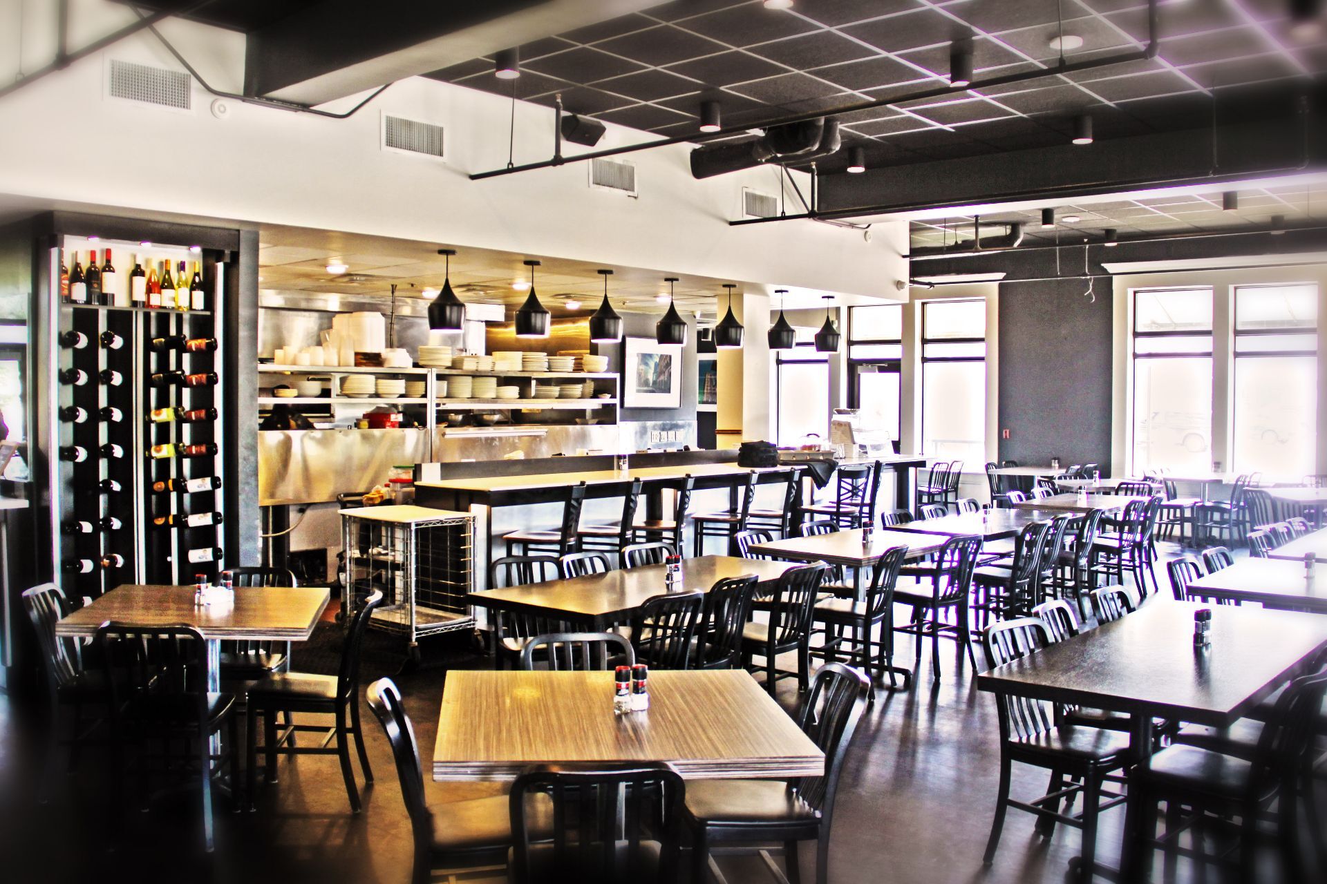 Building Photo - 1303 Main St N