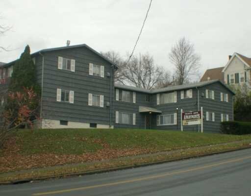 Primary Photo - 607-611 Walnut Ave