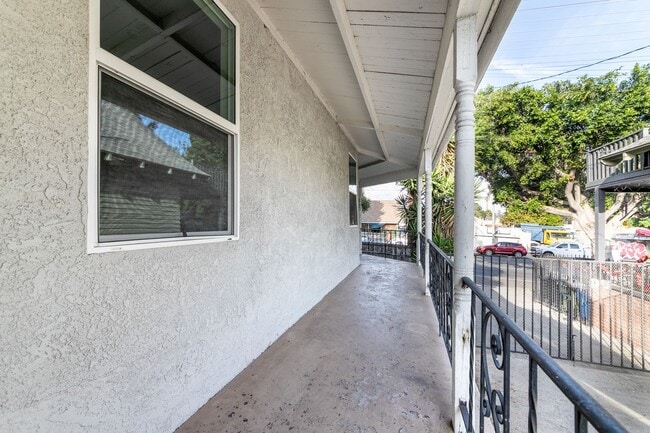 Building Photo - 1510 E Cesar E Chavez Ave