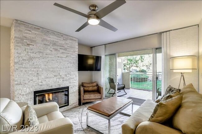 Building Photo - FURNISHED OPTIONAL 2 BEDROOM REMODELED CONDO ON 1ST FLOOR!