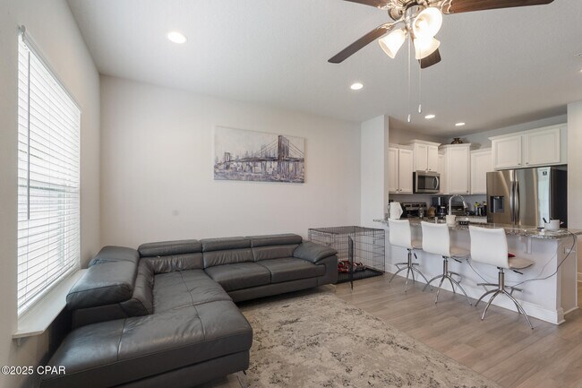 Building Photo - 7522 Shadow Lake Dr