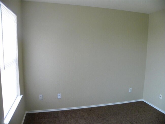 Building Photo - 13704 Harris Ridge Blvd