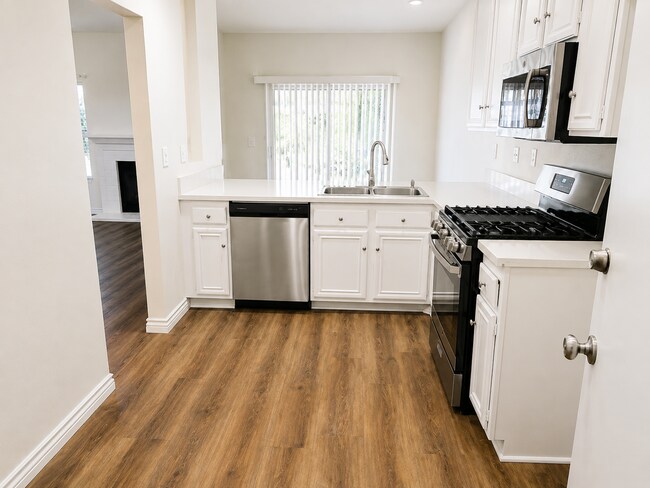 Building Photo - 28142 Bobwhite Cir
