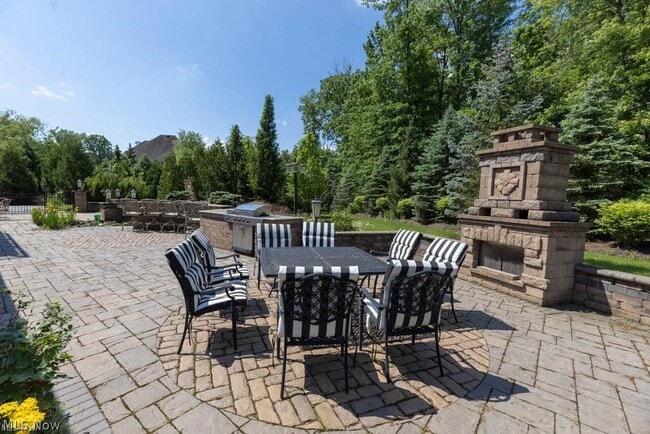 Building Photo - 3600 Oxford Cir