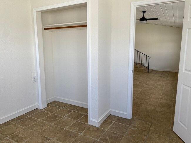 Building Photo - 129 36th Ave NE