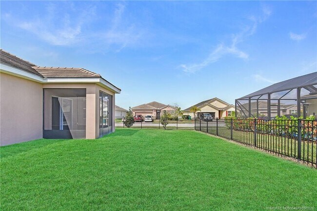 Building Photo - 10575 Jem St