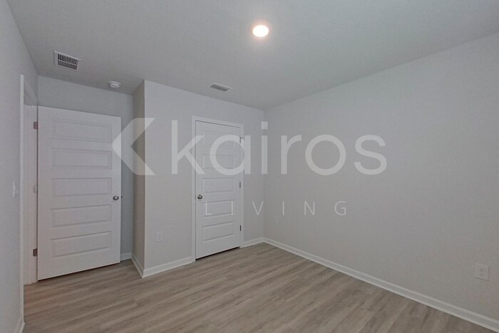 Building Photo - 108 Swallowtail Ln