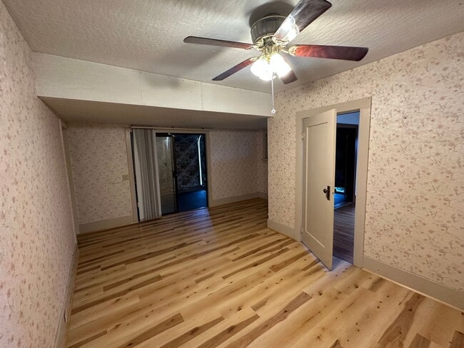 Building Photo - Bayview 3 Bedroom