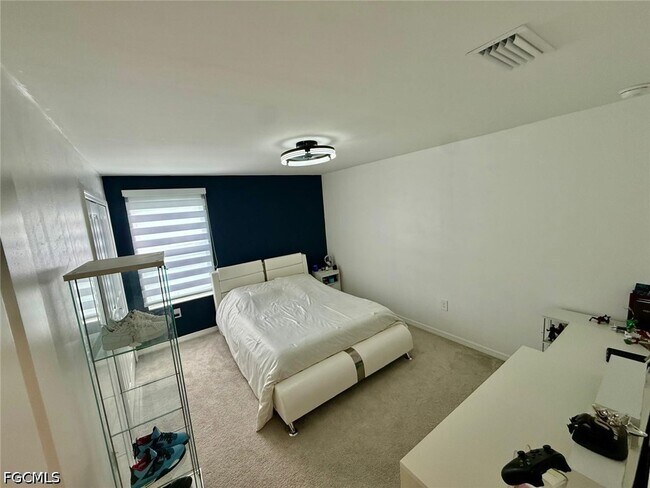 Building Photo - 17645 Paradiso Wy