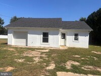 Building Photo - 113 N Hook Rd