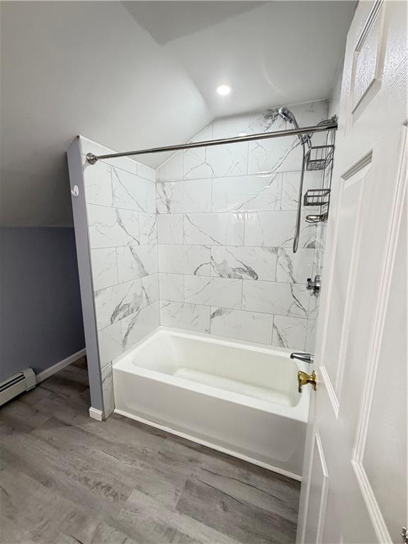 Building Photo - 132 Pavilion Ave