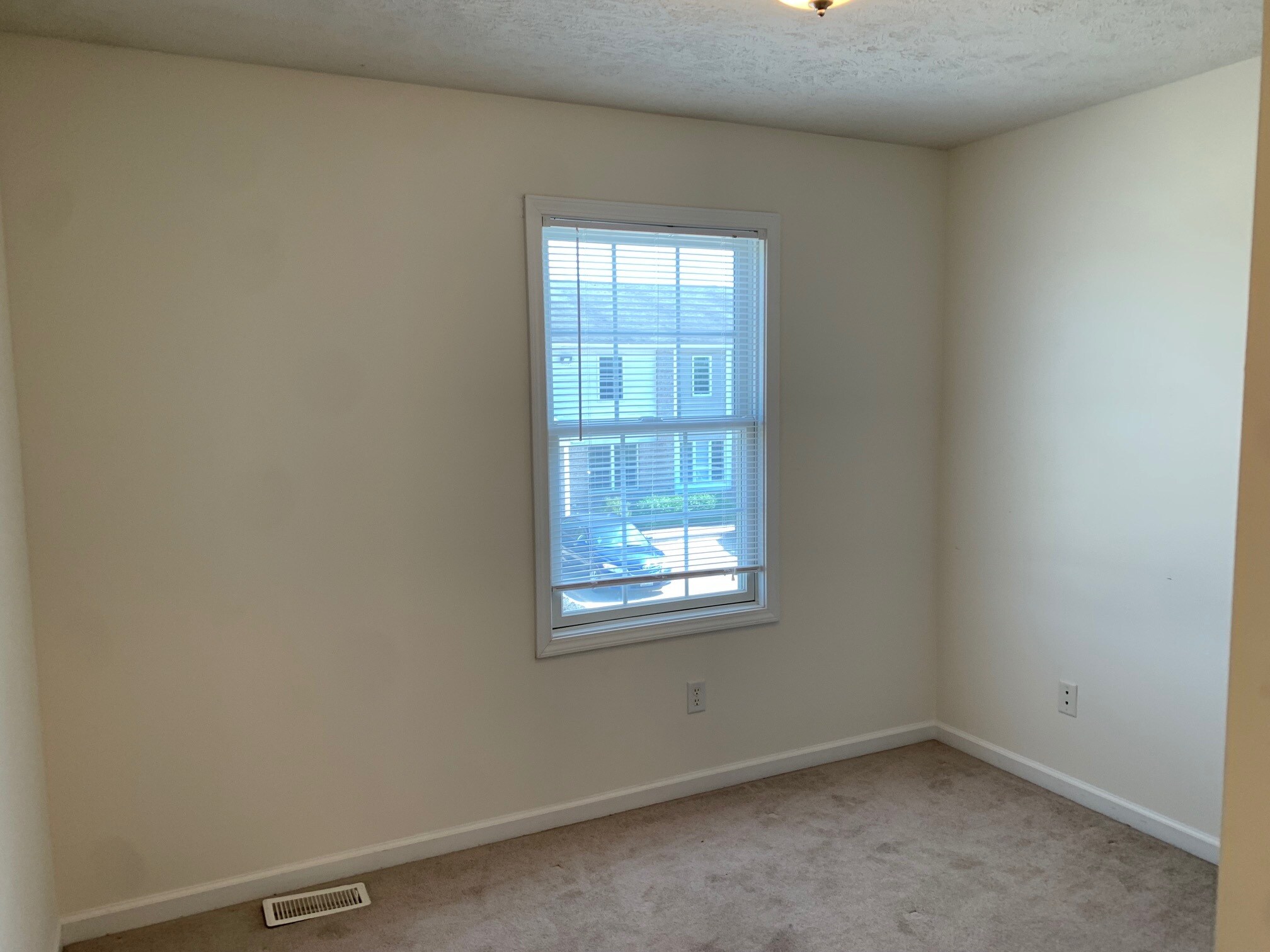 Building Photo - 1108 Lockenvitz Ln