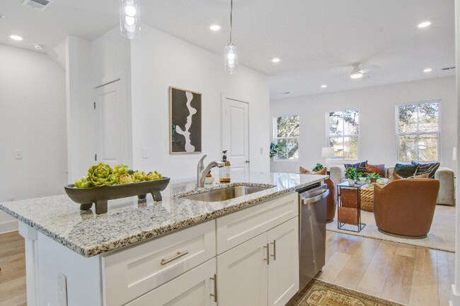 Building Photo - 2161 W Jimtown Dr