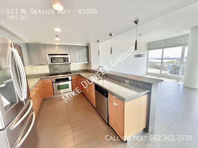 Building Photo - 411 W Seaside Way