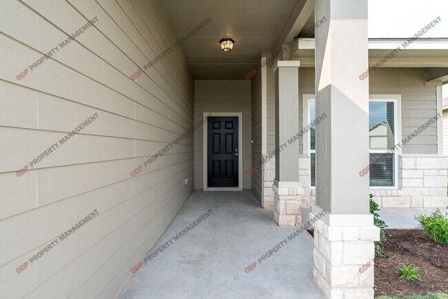 Building Photo - 2425 Bellmont