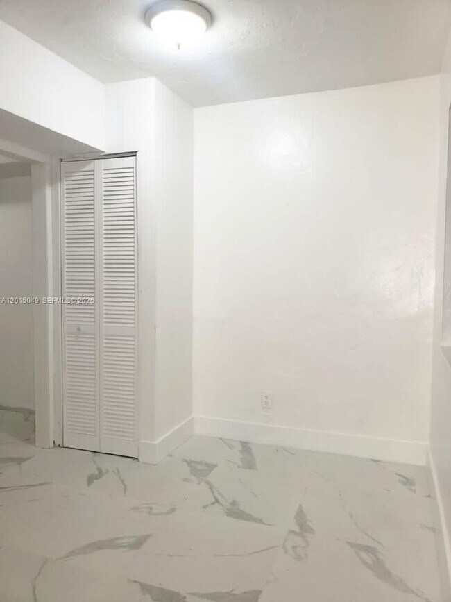 Building Photo - 166 NW 68th Terrace