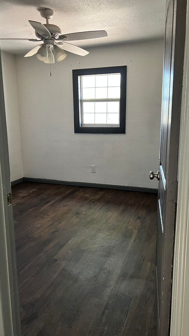 Building Photo - 1716 E Dartmouth St