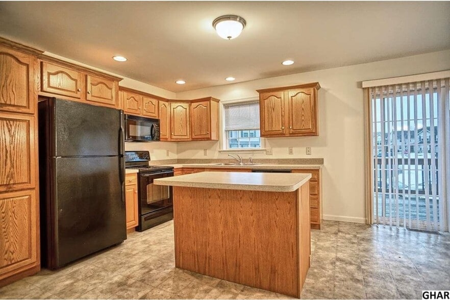 Building Photo - 479 Waterleaf Court