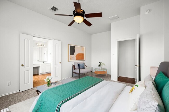 Building Photo - 9907 Brandywood Cir