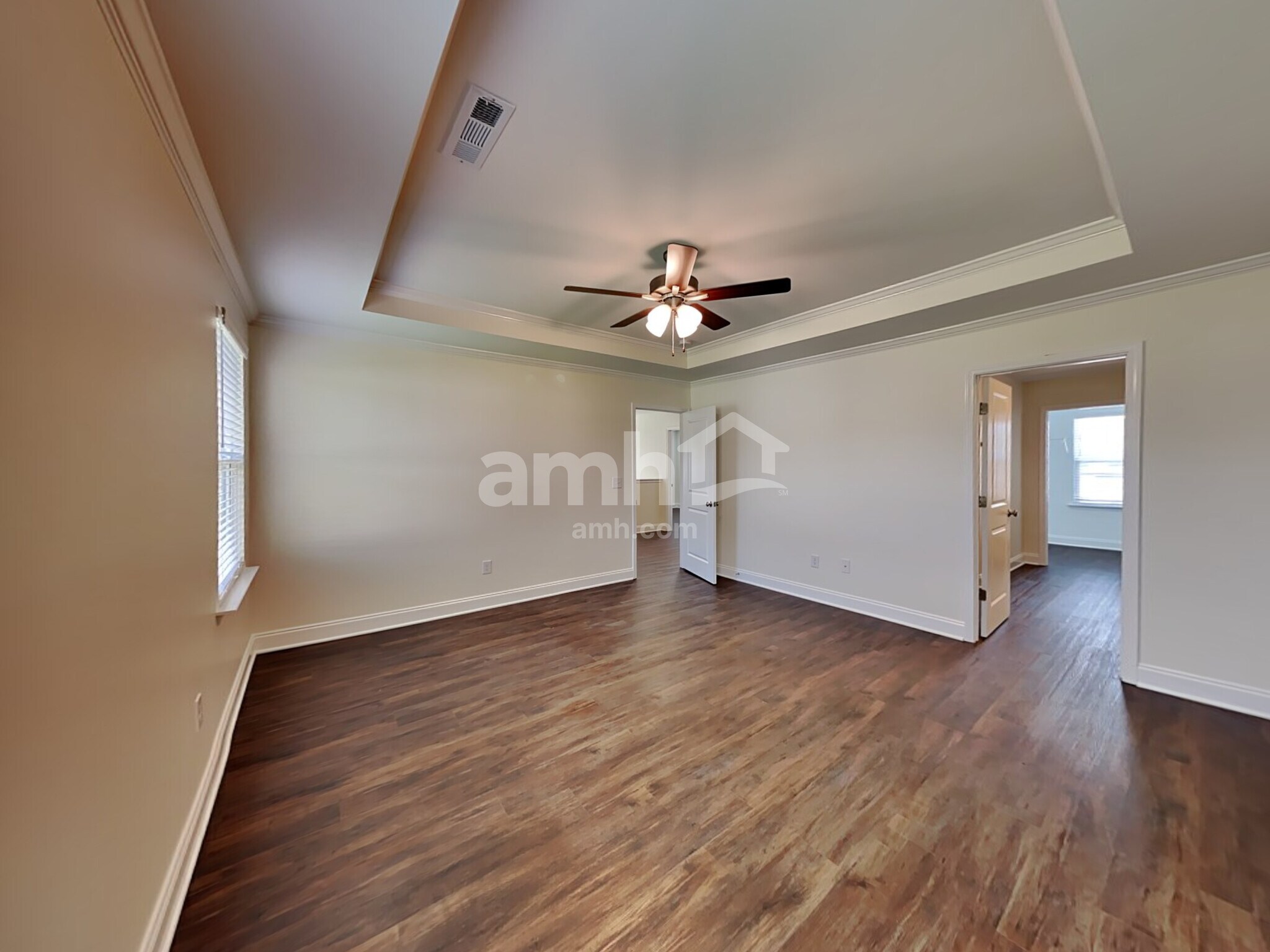 Building Photo - 5232 Valor Dr