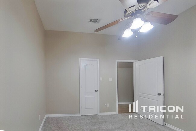 Building Photo - 1312 Pierron Dr