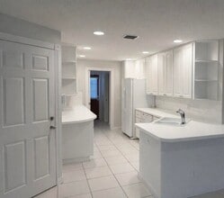 Building Photo - 3200 W Community Dr