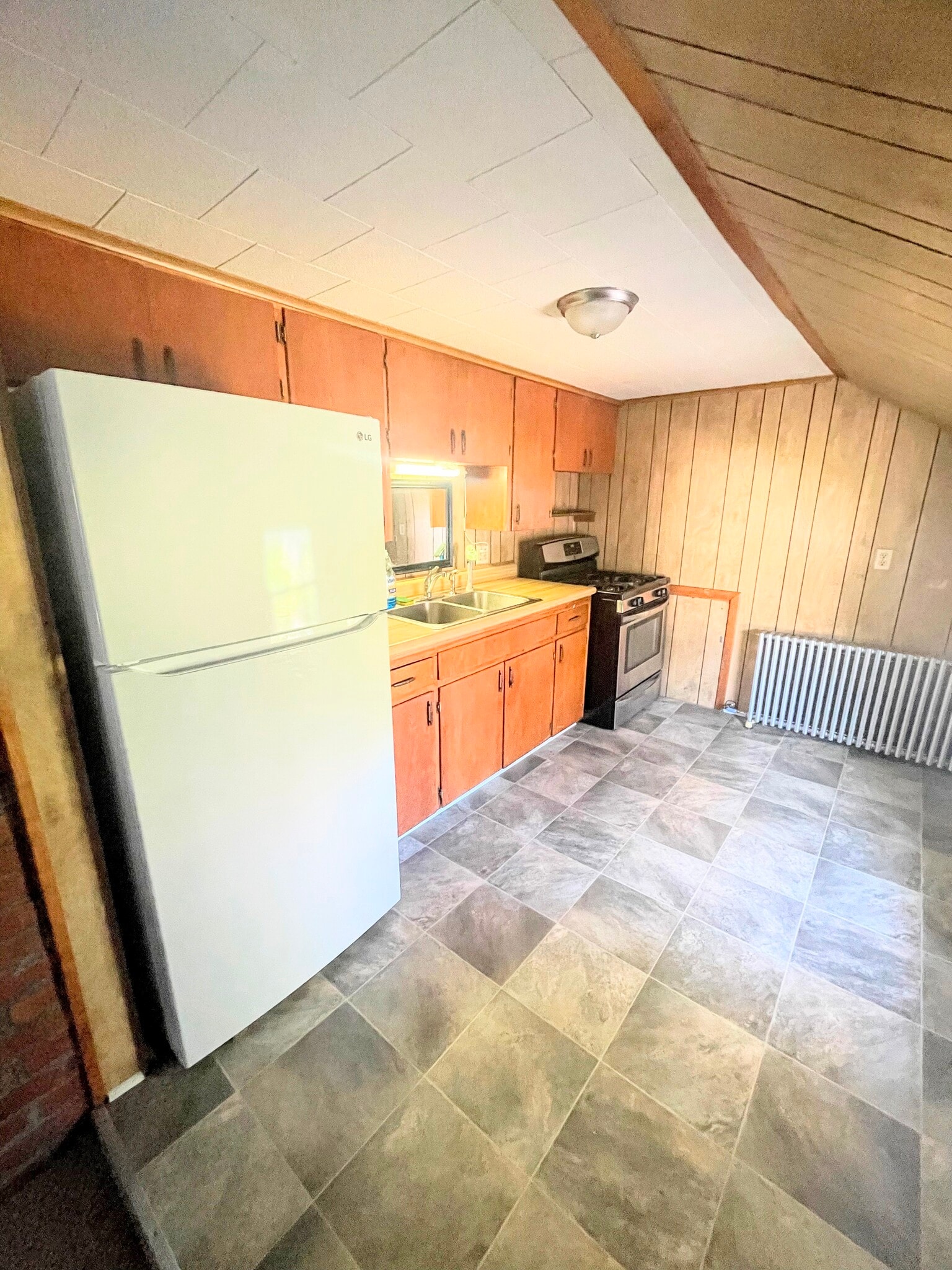 Building Photo - 116 Cushing St