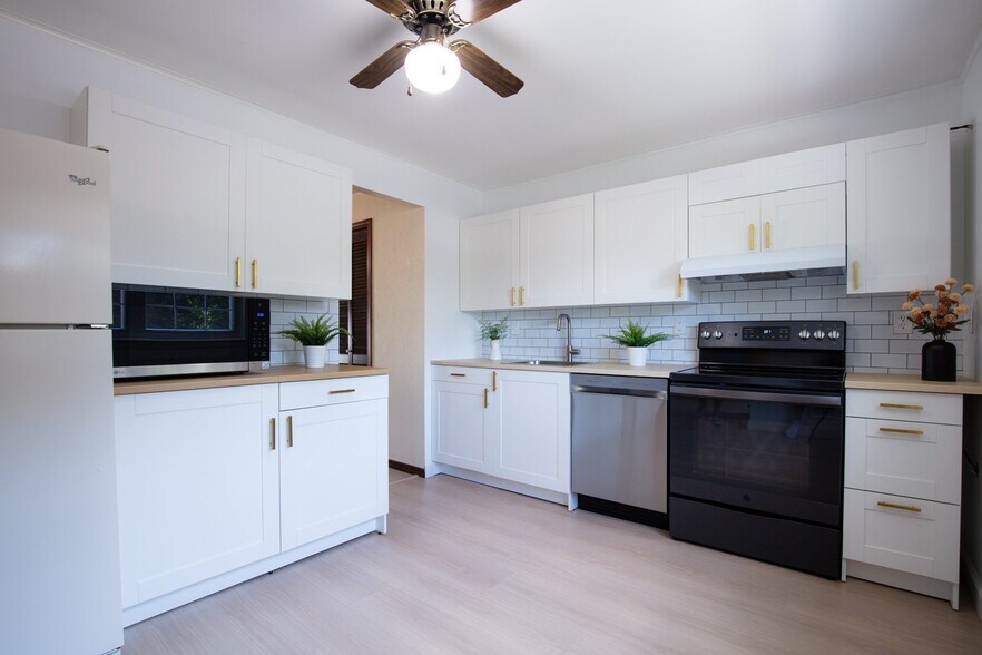 Building Photo - 1026 Fox Run