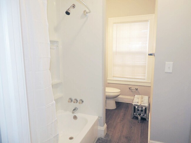 Building Photo - 3238 Euclid Heights Blvd