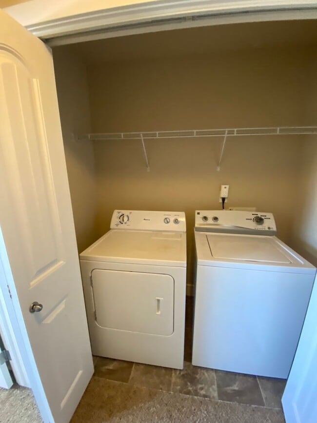 Building Photo - 9993 W Rosecroft Ct