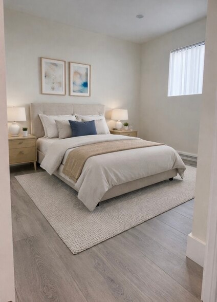 Building Photo - 142 S Normandie Ave