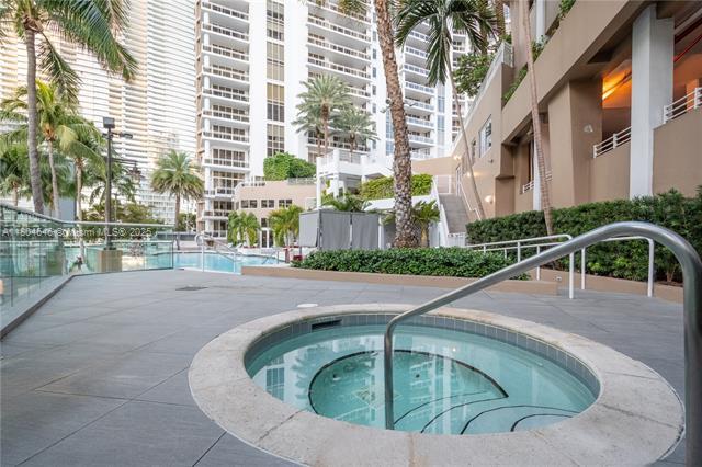 Building Photo - 901 Brickell Key Blvd