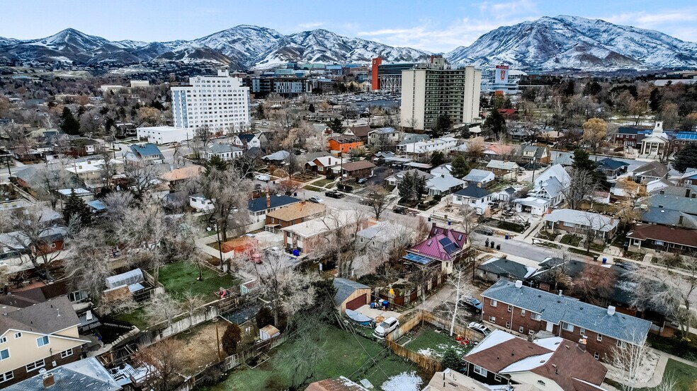 Aerial - 554 S Douglas St