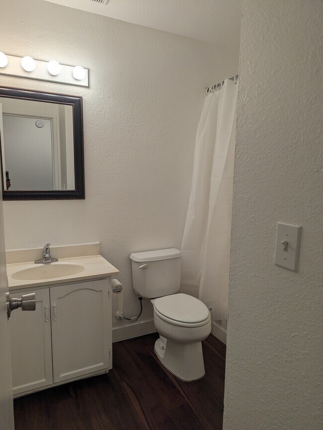 Building Photo - 3220 Figler Ct