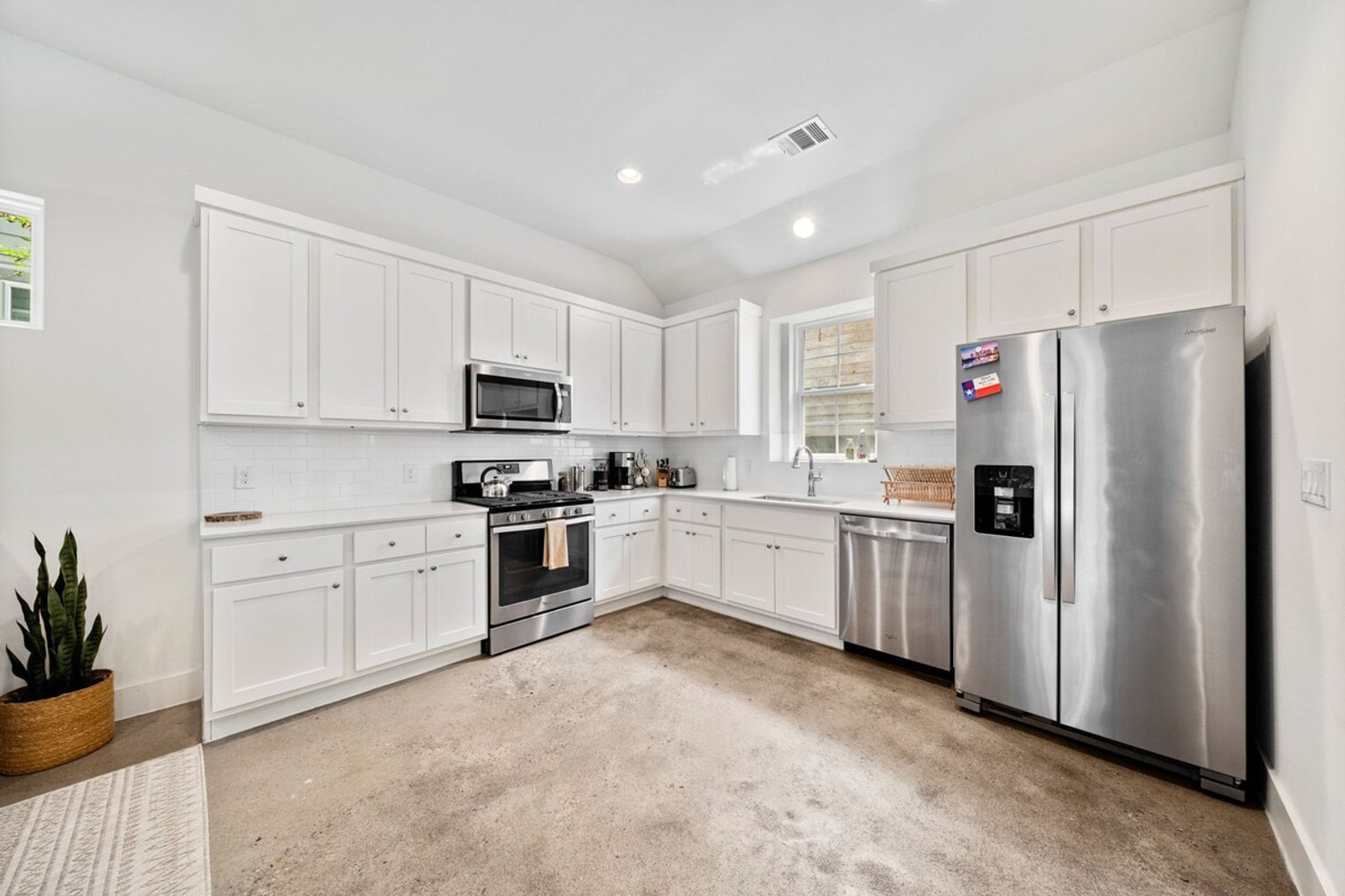 Building Photo - 1307 Fort Branch Blvd