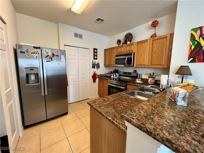 Building Photo - 1800 Concordia Lake Cir