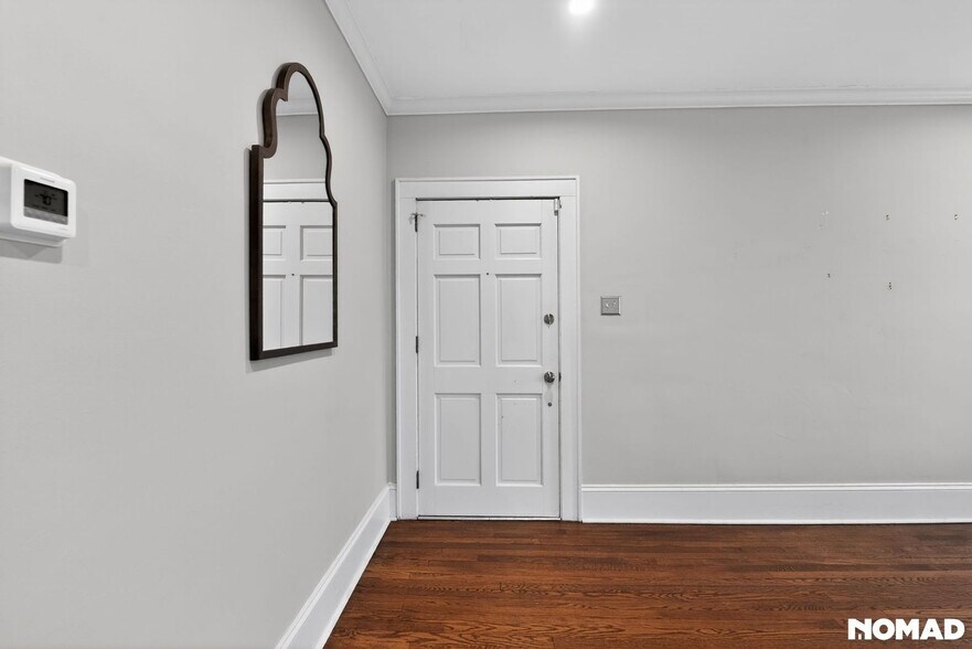 Building Photo - 222 Providence Rd